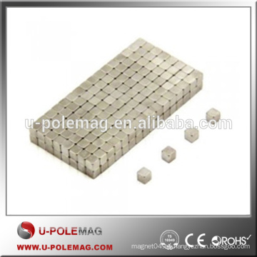 Fuerte Mini N35 Neodimio Cuboid Block Magnet F3x3x3mm